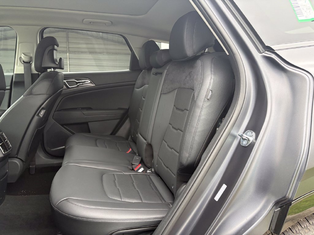 New 2026 Kia Sportage SX FWD image 13