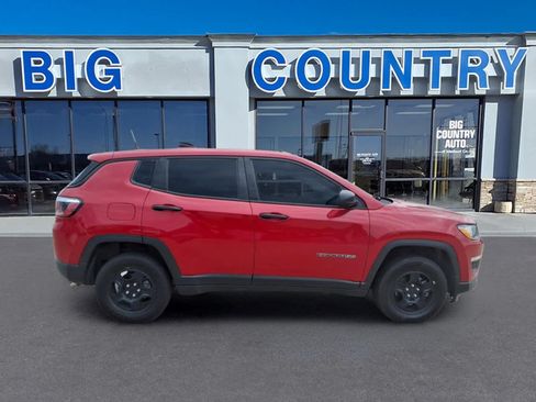Used 2019 Jeep Compass Sport AWD/4WD image 4