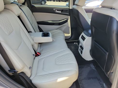 Used 2024 Ford Edge Titanium AWD/4WD image 20