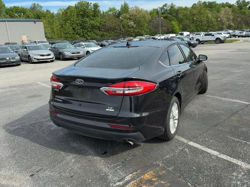 Used 2020 Ford Fusion SE FWD image 8