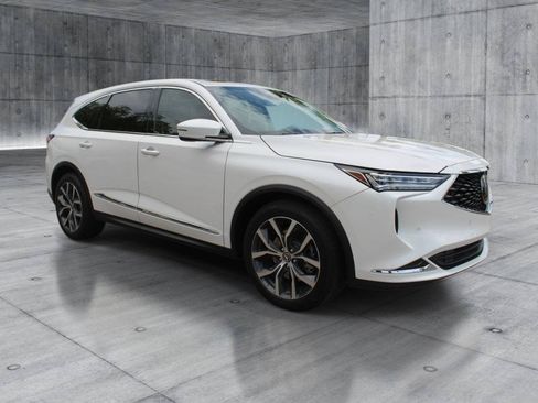 Used 2024 Acura MDX FWD w/ Technology Package image 9