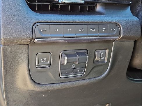 Used 2022 Cadillac Escalade Sport w/ Touring Package image 24