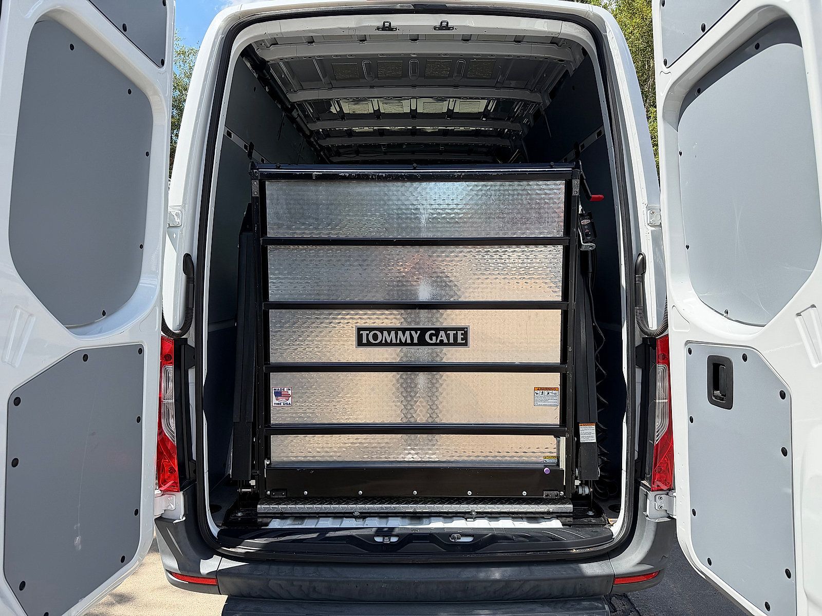 Used 2021 Mercedes-Benz Sprinter 2500 image 20