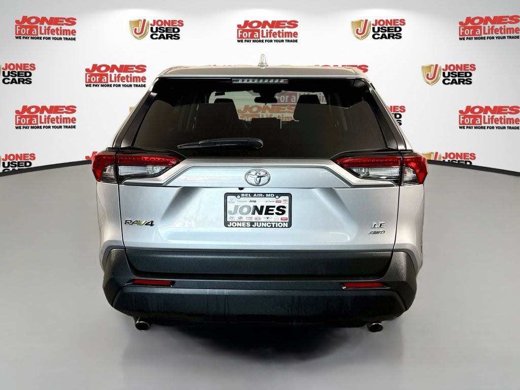 Certified 2025 Toyota RAV4 LE AWD/4WD image 15