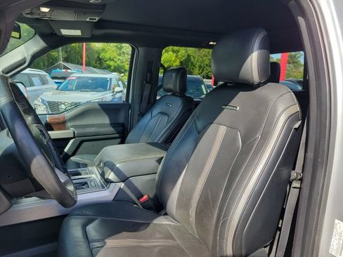 Used 2016 Ford F150 Platinum w/ Equipment Group 701A Luxury RWD image 17