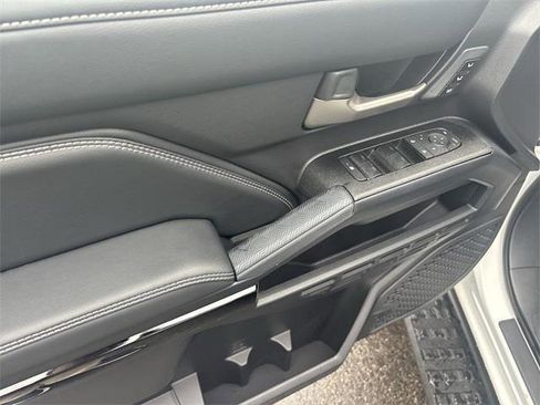 Certified 2025 Toyota 4Runner Limited image 14