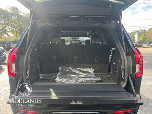 New 2025 Ford Expedition Platinum image 10