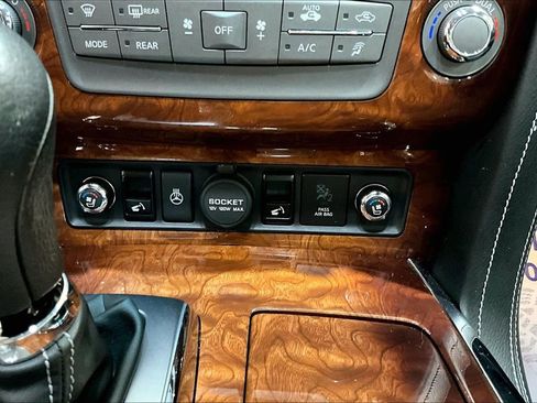 Used 2017 INFINITI QX80 4WD w/ Deluxe Technology Package image 28