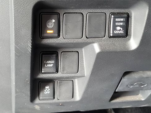 Certified 2023 Nissan Frontier SV w/ SV Convenience Package RWD image 9