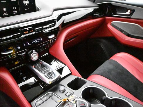 Used 2023 Acura MDX A-Spec image 4