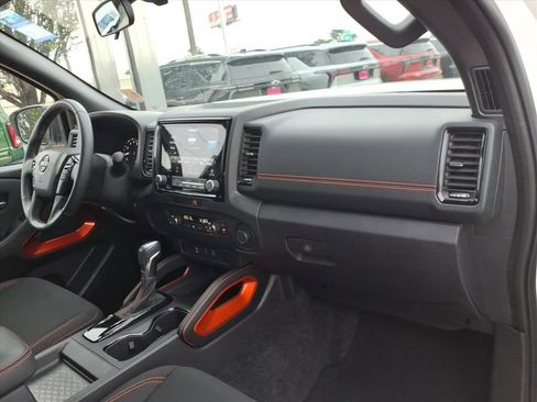 Used 2023 Nissan Frontier Pro-X w/ Technology Package RWD image 16