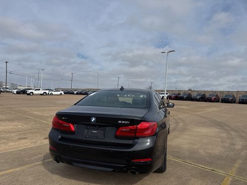 Used 2019 BMW 530i xDrive w/ Convenience Package image 22