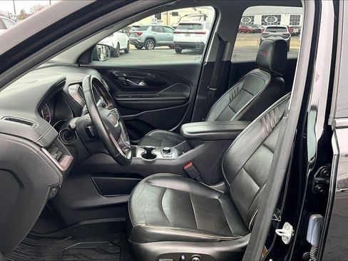 Used 2023 GMC Terrain AT4 image 23