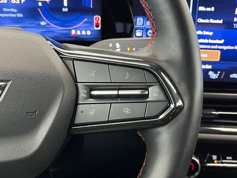 Certified 2024 Chevrolet Equinox EV RS image 21