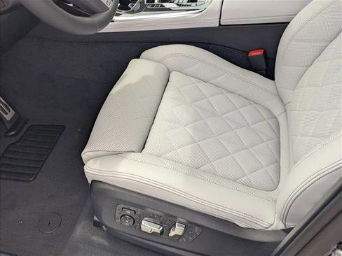 New 2026 BMW X7 xDrive40i w/ M Sport Package image 4