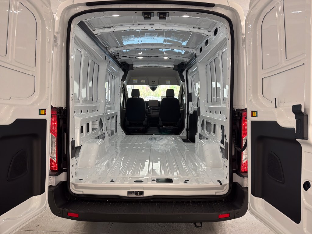 New 2027 Ford Transit 250 148 Medium Roof RWD image 11