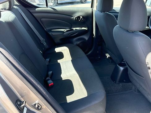 Used 2012 Nissan Versa SV FWD image 18