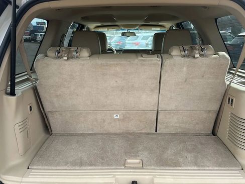 Used 2013 Ford Expedition XLT image 14