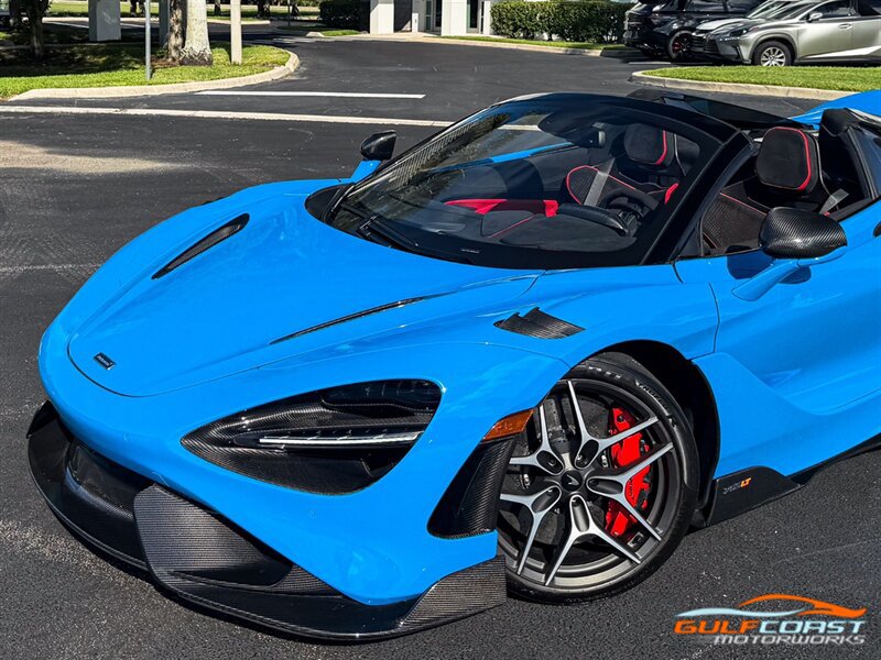 Used 2022 McLaren 765LT RWD image 11
