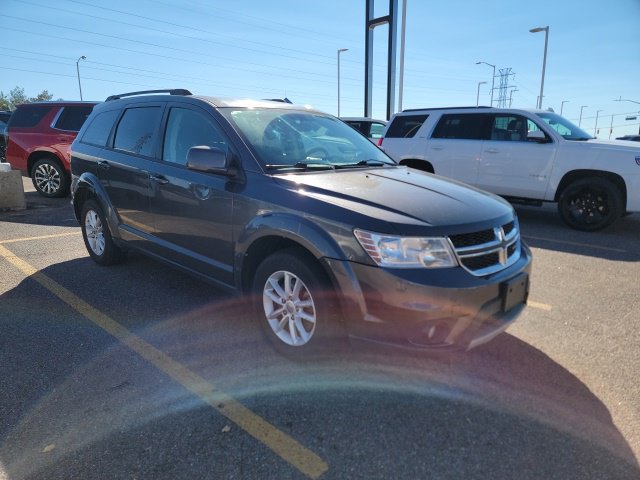 Used 2016 Dodge Journey SXT w/ Comfort/Convenience Group FWD image 3