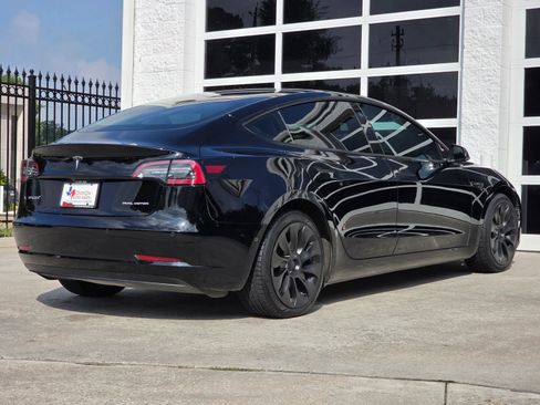 Used 2022 Tesla Model 3 Long Range AWD/4WD image 4