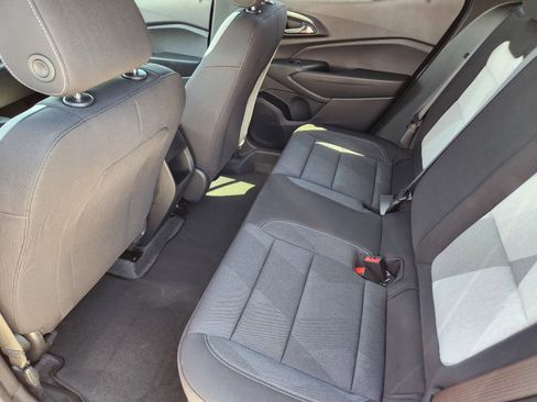 New 2026 Chevrolet Trax RS w/ Sunroof Package FWD image 24