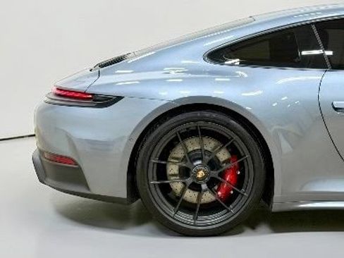 Used 2025 Porsche 911 Carrera 4 GTS AWD/4WD image 11