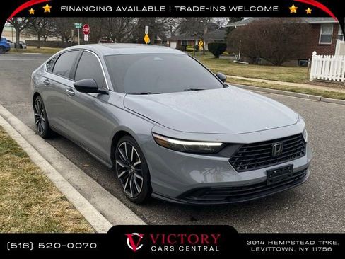 Used 2023 Honda Accord Sport image 3