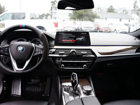 Used 2019 BMW 530e 530e iPerformance w/ Convenience Package image 20