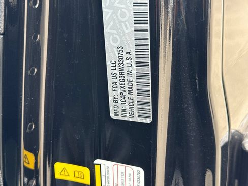Used 2024 Jeep Wrangler Unlimited Sahara AWD/4WD image 43