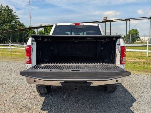 Used 2017 Ford F150 XLT w/ Equipment Group 302A Luxury AWD/4WD image 7