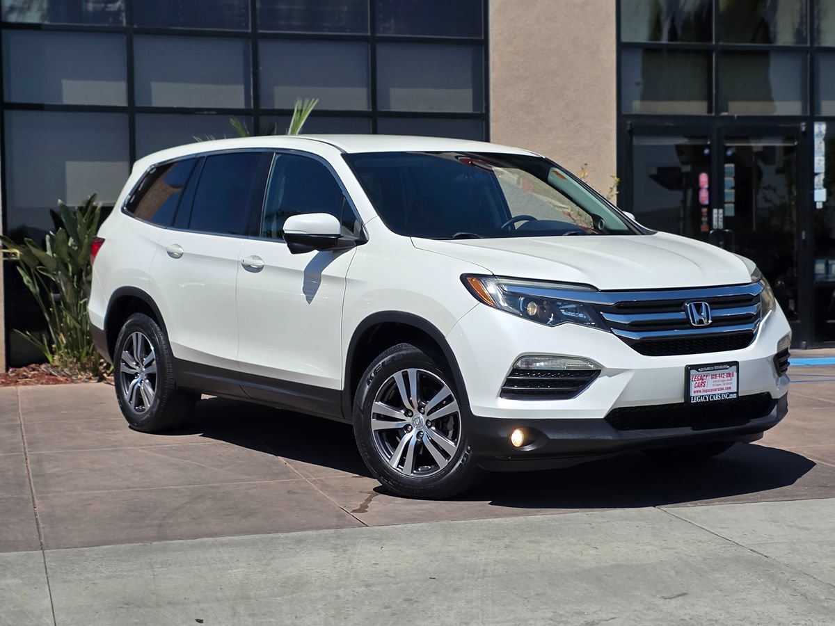 Used 2017 Honda Pilot EX image 3