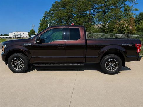 Used 2018 Ford F150 XLT w/ Equipment Group 302A Luxury AWD/4WD image 4