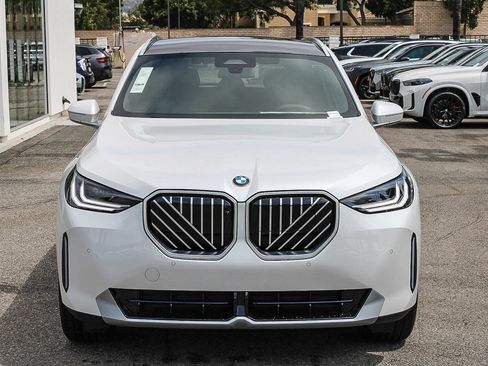 New 2026 BMW X3 xDrive30 w/ Premium Package AWD/4WD image 2