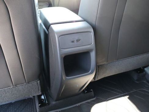 New 2026 Chevrolet Trax LT w/ Sunroof Package FWD image 38