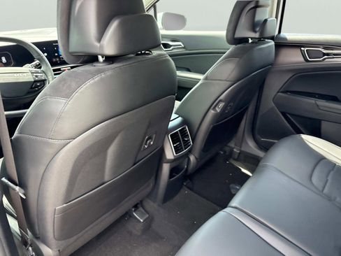New 2026 Kia Sportage SX image 17