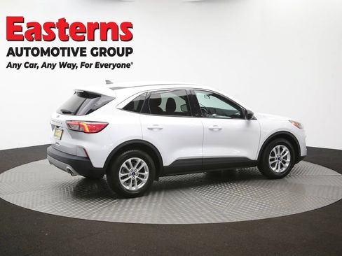 Used 2022 Ford Escape SE FWD image 42