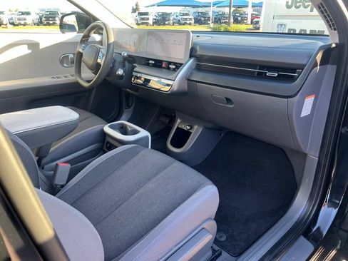 Used 2024 Hyundai Ioniq 5 SEL RWD image 30
