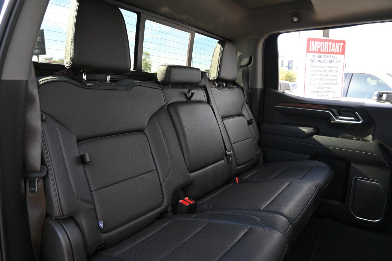 Certified 2025 GMC Sierra 1500 Denali w/ Technology Package AWD/4WD image 23