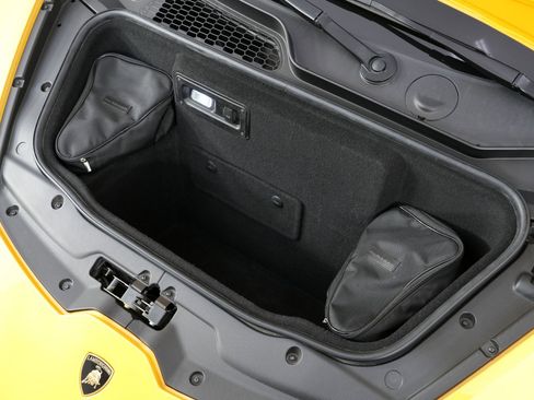 Used 2018 Lamborghini Huracan Performante image 80