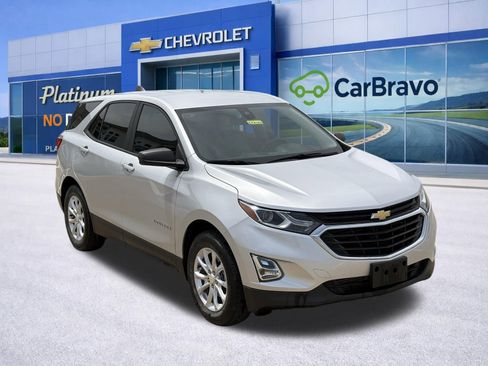 Used 2020 Chevrolet Equinox LS w/ LPO, Floor Liner Package image 11