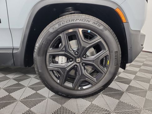 Used 2025 Rivian R1T Adventure AWD/4WD image 11