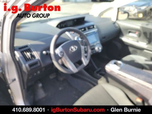 Used 2015 Toyota Prius V Three image 7