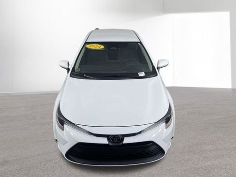 Used 2024 Toyota Corolla LE FWD image 44