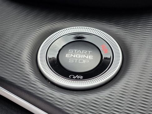 New 2025 Jeep Grand Cherokee L Altitude AWD/4WD image 23