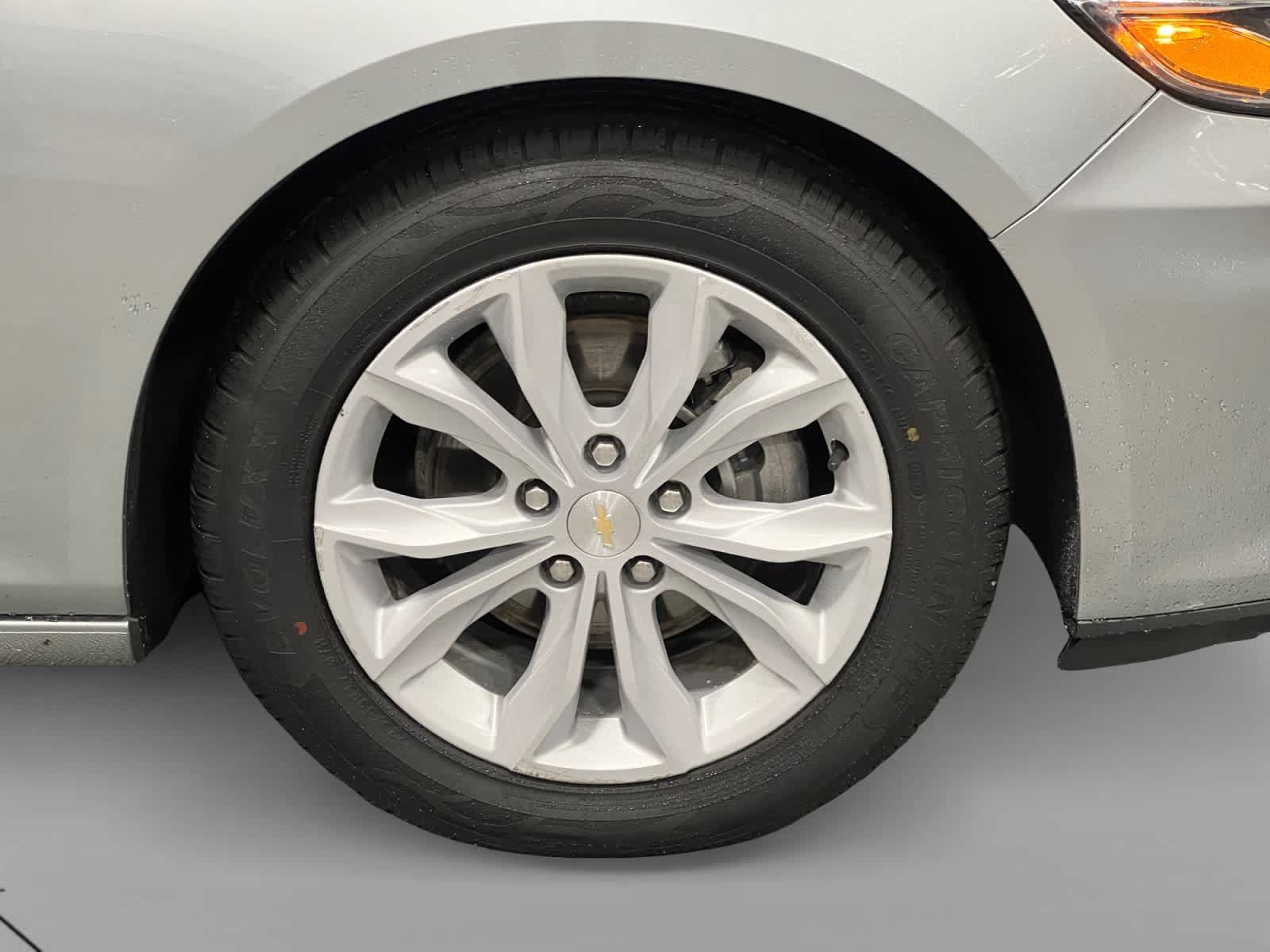 Used 2025 Chevrolet Malibu LT FWD image 19
