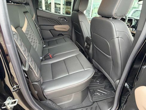 New 2026 GMC Canyon Denali w/ LPO, Denali Black Edition AWD/4WD image 31