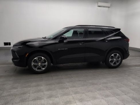 Used 2024 Chevrolet Blazer LT w/ Convenience Package FWD image 2