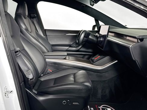 Used 2023 Tesla Model X image 35