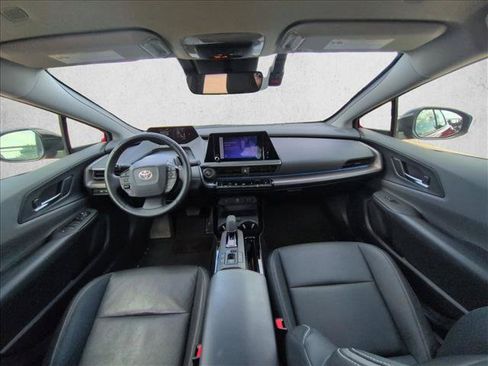 Used 2024 Toyota Prius XLE FWD image 14